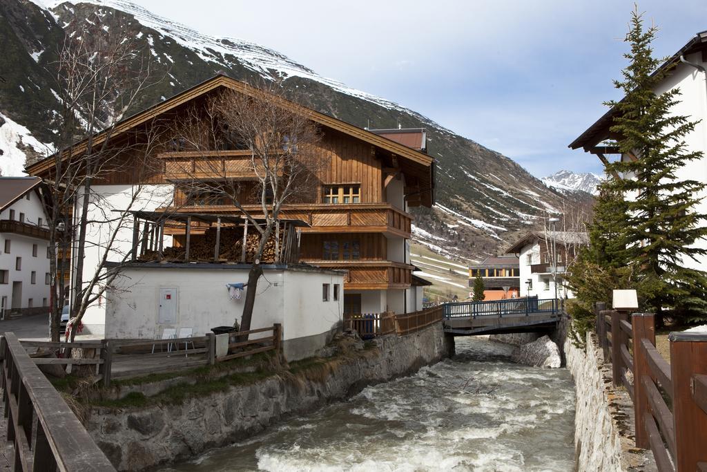 Chasa Per La Punt Apartamento Galtür Exterior foto